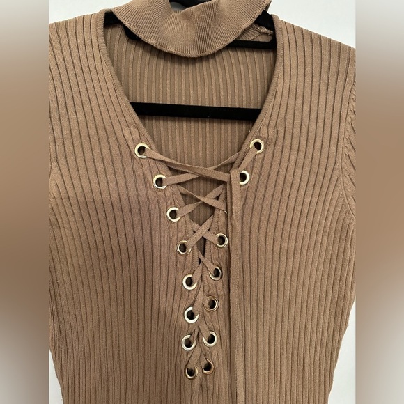 AKIRA Ribbed Lace-up Bodycon Dress Collar Long Sleeved Neutral Stretch Large - Picture 4 of 8